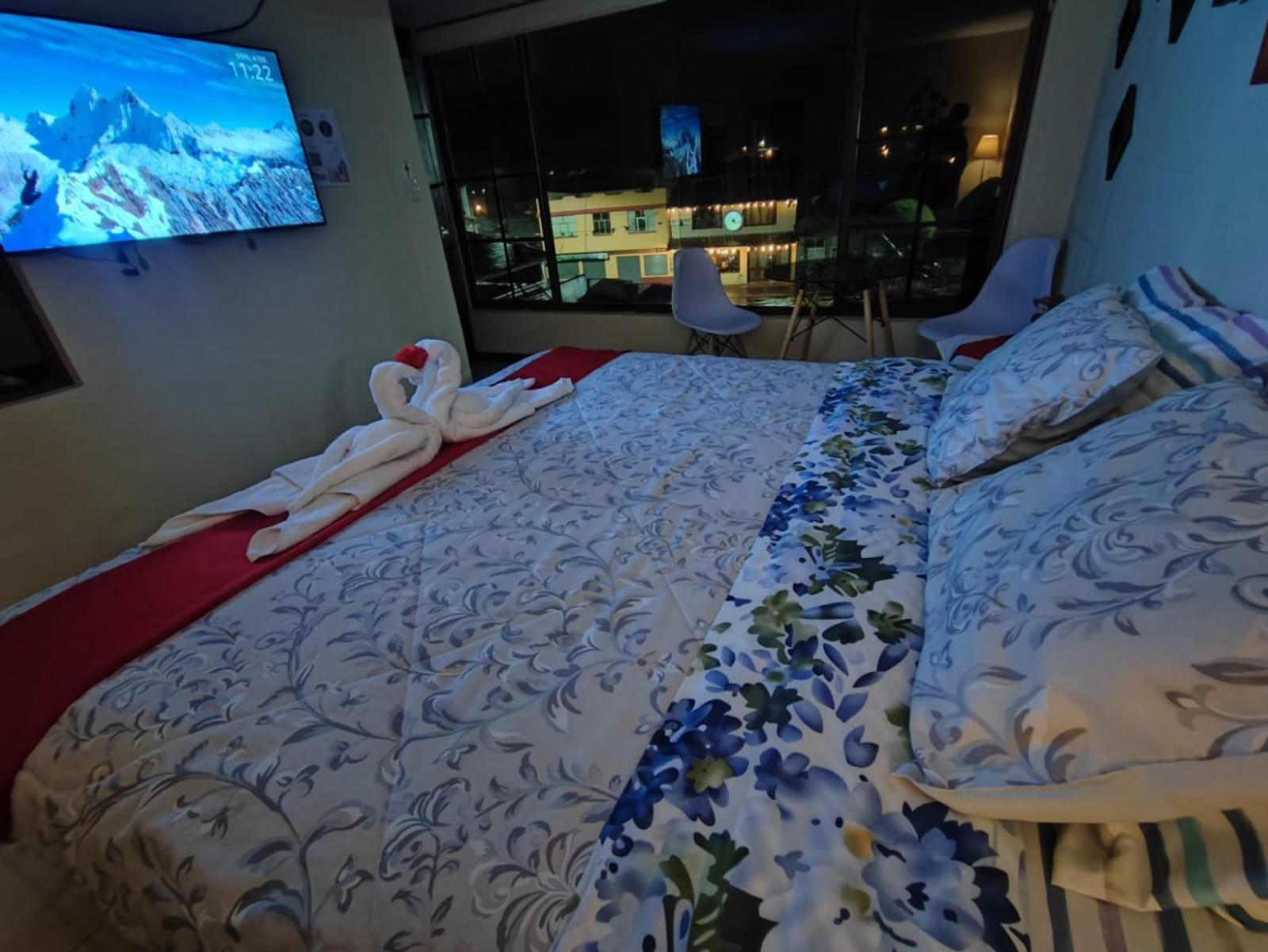 באניוס Turi Suite Con Jacuzzi, Centro De La Ciudad מראה חיצוני תמונה